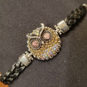 Bracelet beautiful owl rhinestones detailed braided leather band expandable